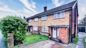 152, The Crescent, Horley RH6 7PA