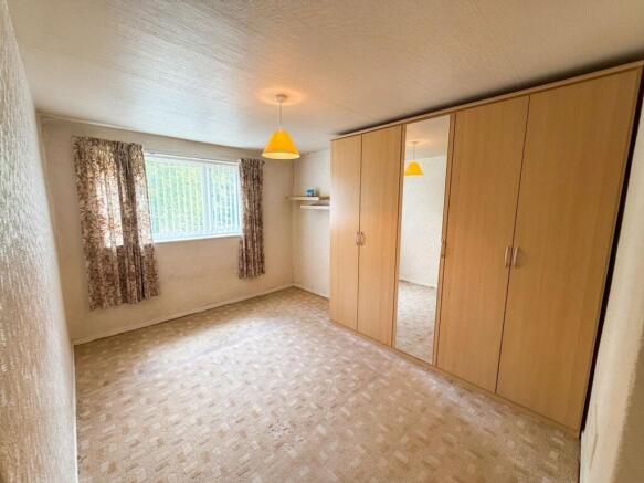 3 bed Semi-Detached for sale Image 12