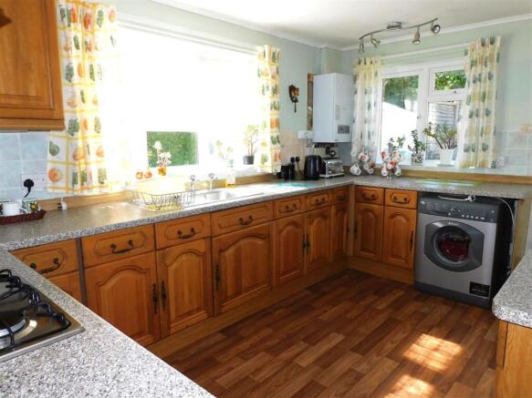 15 WO Kitchen NEW.JPG