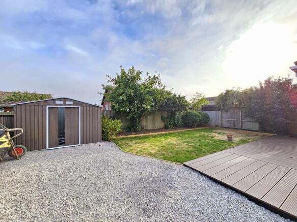 2 bed Semi-Detached Bungalow for sale Image 10