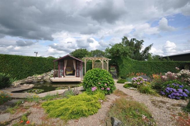 SUMMER HOUSE