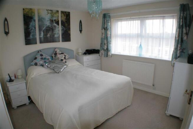 MASTER BEDROOM: