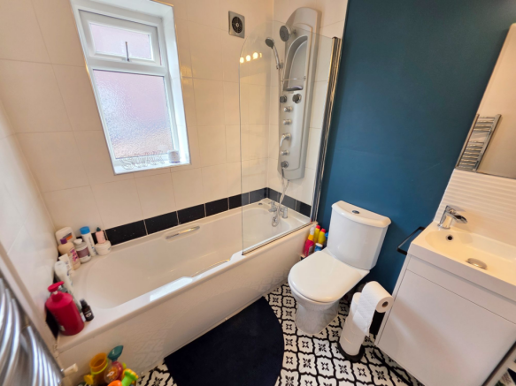 2 bed Semi-Detached for sale Image 10