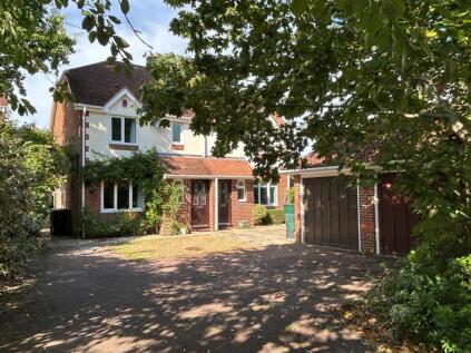 Elmer Cottages, Fetcham, KT22