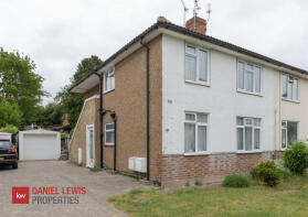 96, River Way, Loughton IG10 3LL