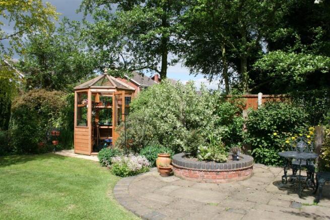 69 Warton Lane.New.G