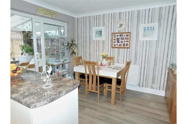 Kitchen / Breakfast