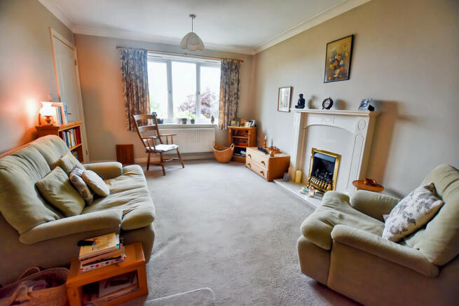 Lounge 5-1