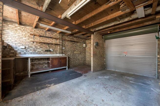 Garage/Workshop Interior