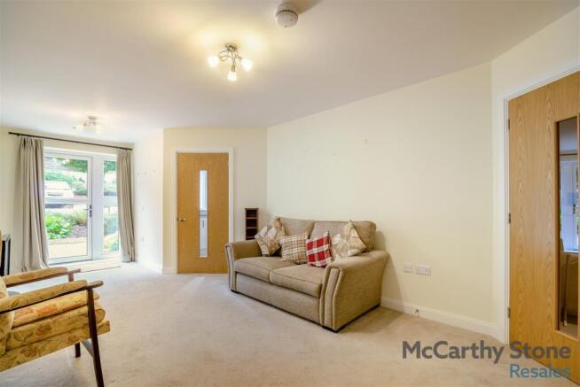 1 bed Apartment for sale Image 5