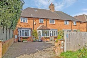 1, Amersham Road, Beaconsfield HP9 2HA
