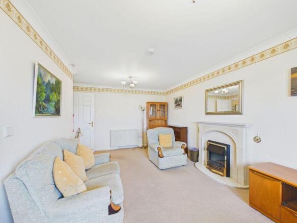 1 bed Flat for sale Image 4