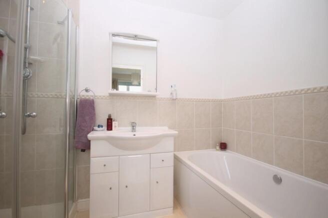 En-Suite Bathroom