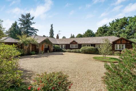 Heath Lane, Godalming, Surrey, GU7