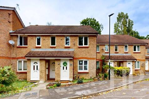 Glenview Close, Crawley, RH10