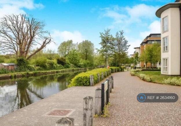 Beautiful Canal Walks Nearby