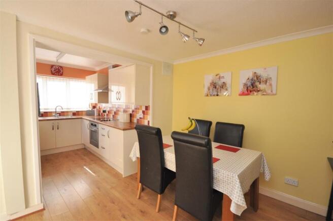 KITCHEN DINING
