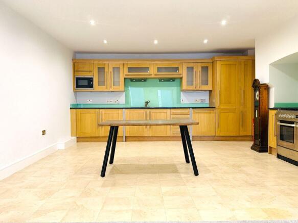 1 bed Flat for sale Image 5