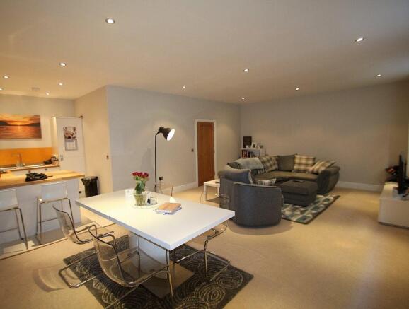 Lounge 2
