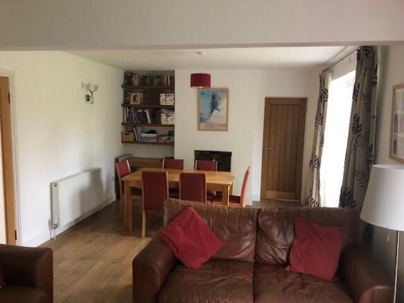 3 bed House to rent Image 6
