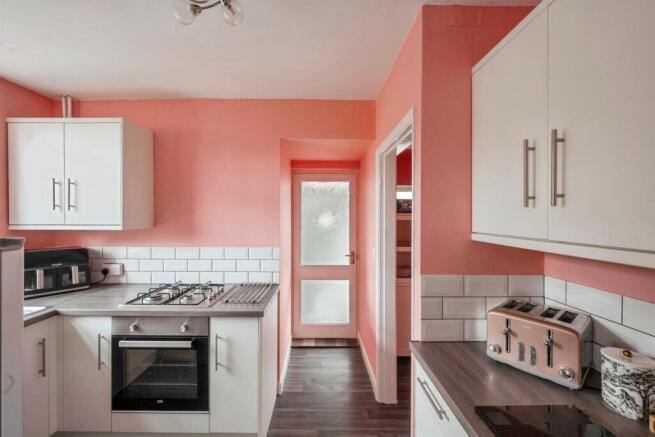 2 bed Semi-Detached for sale Image 6