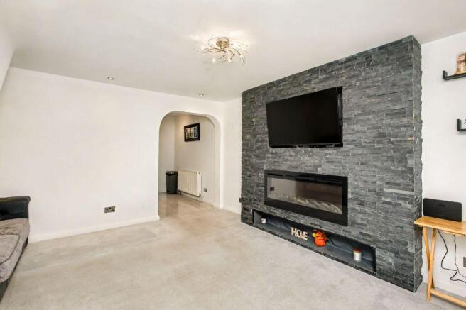 122 Gyle Park Gardens, South Gyle, Edinburgh, EH12 8NU photo 4