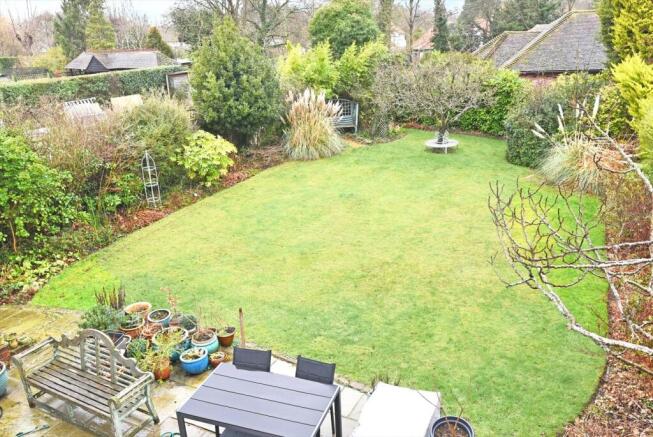 The Glen, Farnborough Park photo 2