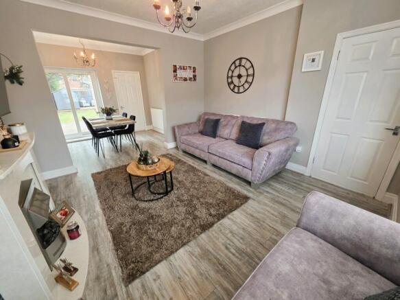 3 bed House for sale Image 6