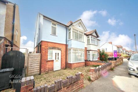 Rutland Crescent, Luton, Bedfordshire, LU2 0RG