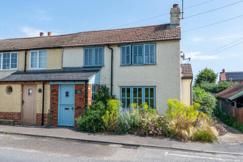 High Road, Trimley St. Martin