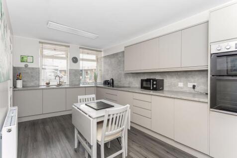 Alba House, Main Street, West Linton, EH46 7EA
