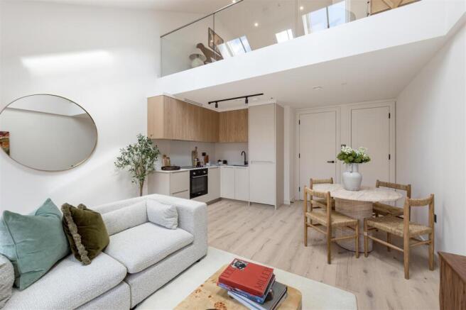 Hollybush Gardens, E2