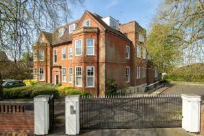 Flat 1, Cecil Lodge, Falmouth Avenue, Newmarket CB8 0GZ