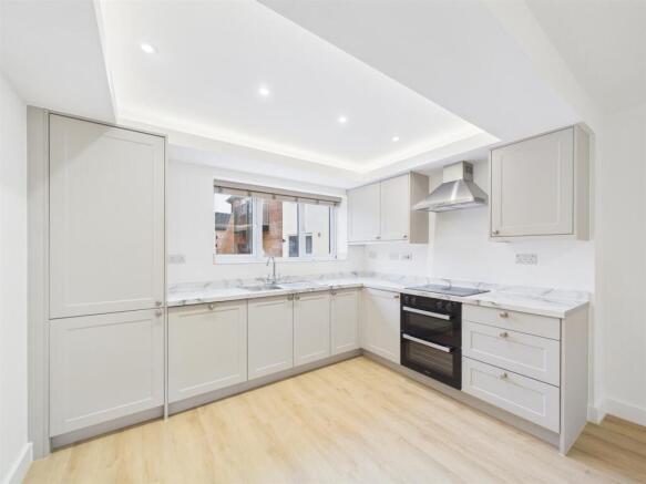 Kitchen / Living Area