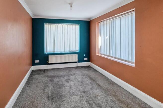 2 bed Semi-Detached Bungalow for sale Image 9