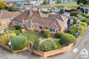 48, Kayte Lane, Bishops Cleeve, Cheltenham GL52 8AR