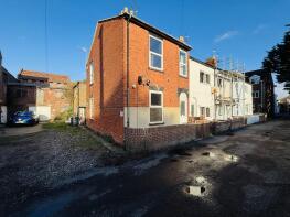 3, School Road Back, Runham Vauxhall, Great Yarmouth NR30 1LB