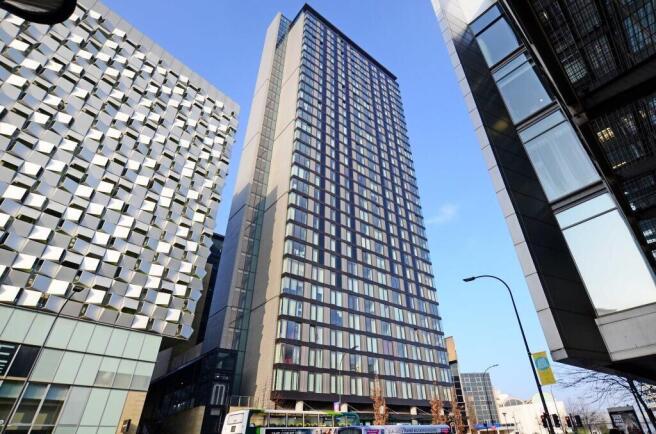 1 bed Apartment to rent Image 12