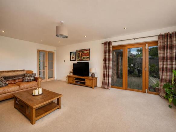 15 Hillhead Road Monikie-3.jpg