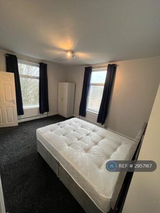 3 bed End of Terrace to rent Image 9