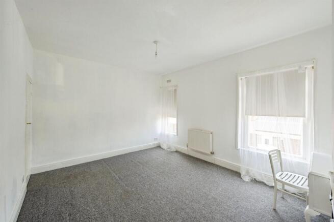 2 bed Terraced for sale Image 11