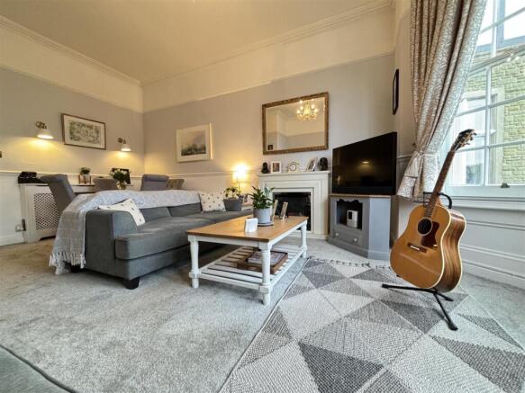 Roffey Park Lounge 2.jpg