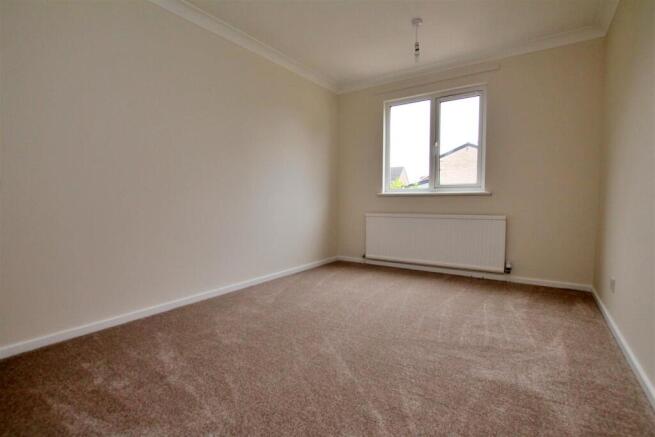 3 bed Detached Bungalow for sale Image 12