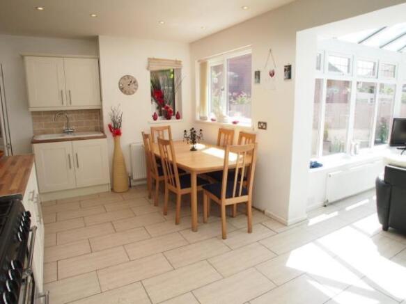 Dining Kitchen (4)