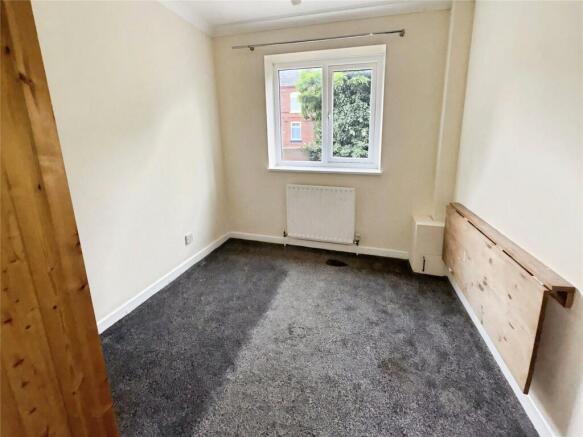 2 bed Flat to rent Image 8
