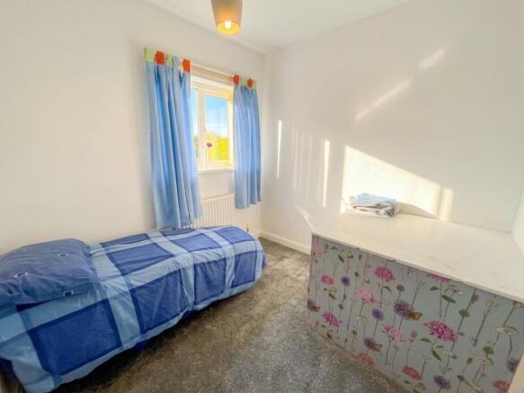 3 bed Semi-Detached for sale Image 12