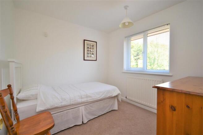 003 bed3 queenswood.JPG