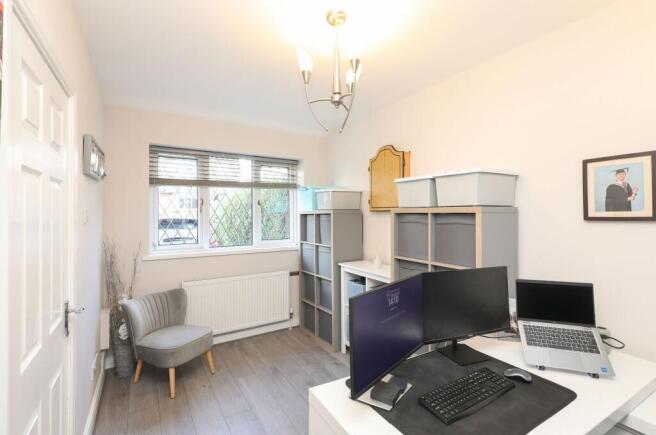 4 bed Detached for sale Image 11