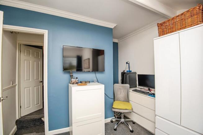 4 bed Terraced for sale Image 11