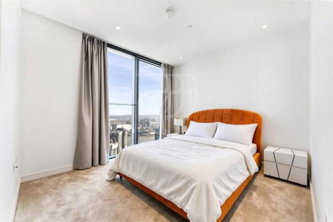 bedroomB_with_bedding.jpg